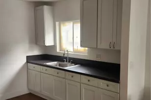 939 E 88th Pl, Los Angeles, CA 90002 - Photo 2