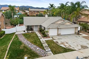 32009 Bourges, Lake Elsinore, CA 92530 - Photo 10
