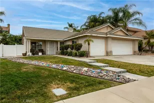 32009 Bourges, Lake Elsinore, CA 92530 - Photo 2