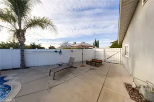 669 W Grovewood, Bloomington, CA 92316 - Photo 30