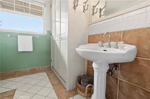 641 Ridgefield, Claremont, CA 91711 - Photo 34