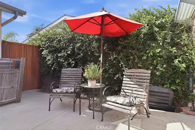 641 Ridgefield, Claremont, CA 91711 - Photo 48