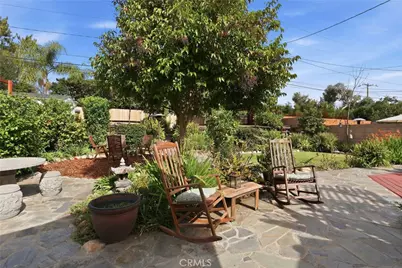 641 Ridgefield, Claremont, CA 91711 - Photo 46