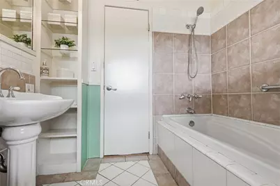 641 Ridgefield, Claremont, CA 91711 - Photo 16