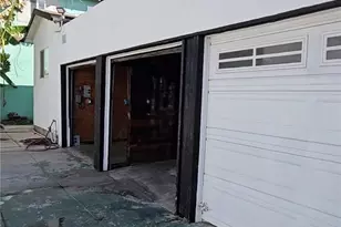 2546 S Bronson, Los Angeles, CA 90018 - Photo 4