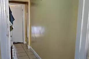 2546 S Bronson, Los Angeles, CA 90018 - Photo 22