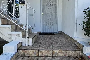 2546 S Bronson, Los Angeles, CA 90018 - Photo 10