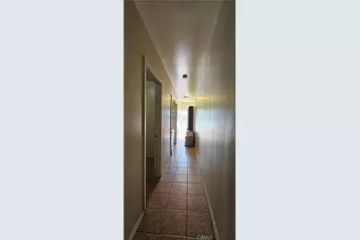 2546 S Bronson, Los Angeles, CA 90018 - Photo 26