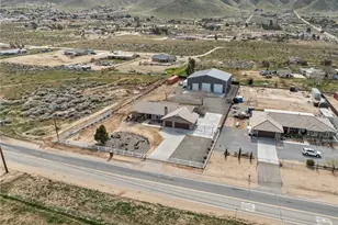 22585 Ocotillo Way, Apple Valley, CA 92308 - Photo 36