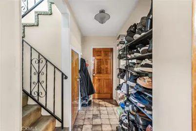 953 Hollins, Los Angeles, CA 90023 - Photo 18