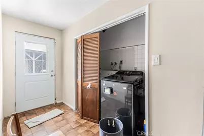 953 Hollins, Los Angeles, CA 90023 - Photo 16