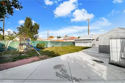 8868 Juniper Avenue, Fontana, CA 92335 - Photo 18