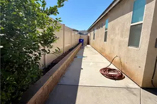 9401 Venetian, Jurupa Valley, CA 92509 - Photo 24