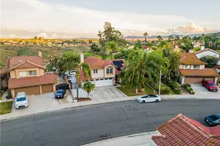 17102 Whispering Brook, Riverside, CA 92503 - Photo 8