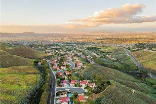 17102 Whispering Brook, Riverside, CA 92503 - Photo 16