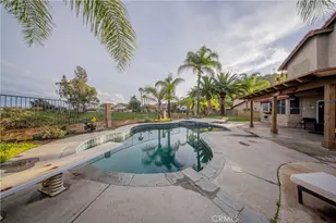 17102 Whispering Brook, Riverside, CA 92503 - Photo 20