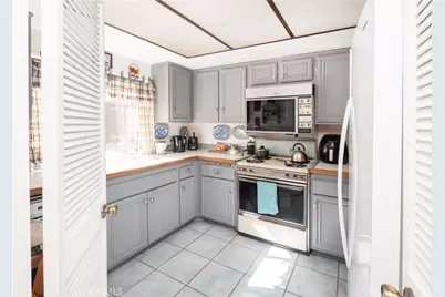 1925 E Huntington Drive #E, Duarte, CA 91010 - Photo 14