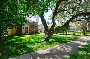 2038 Oakwood St, Pasadena, CA 91104 - Photo 4