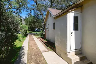 2038 Oakwood St, Pasadena, CA 91104 - Photo 32