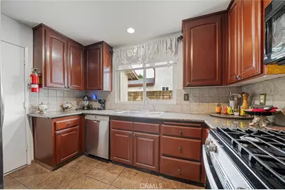 15465 Raymond Avenue, Fontana, CA 92336 - Photo 2