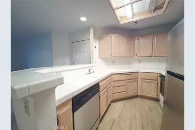 5728 Oak Bend Lane #202, Oak Park, CA 91377 - Photo 10