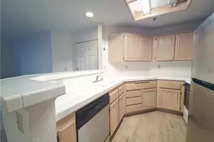 5728 Oak Bend Ln, Oak Park, CA 91377 - Photo 10