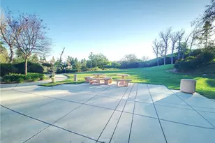 5728 Oak Bend Ln, Oak Park, CA 91377 - Photo 24