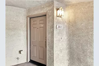 5728 Oak Bend Lane #202, Oak Park, CA 91377 - Photo 18