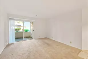 5728 Oak Bend Ln, Oak Park, CA 91377 - Photo 4