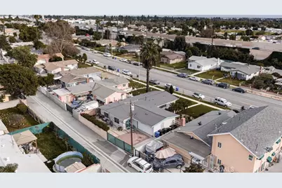 911 E La Verne, Pomona, CA 91767 - Photo 38