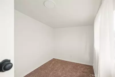 330 Lincoln, Bakersfield, CA 93305 - Photo 14