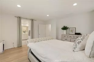 7194 Crescrendo Ln, Fontana, CA 92336 - Photo 16