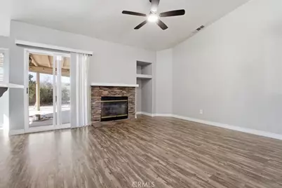 8910 Glenwood, Hesperia, CA 92344 - Photo 12