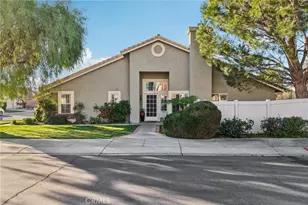 813 Cypress Point, Banning, CA 92220 - Photo 2