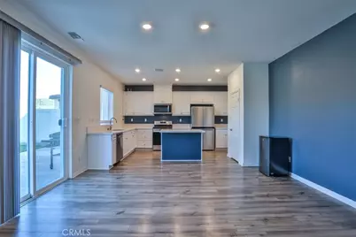 41037 Chambord Drive, Lake Elsinore, CA 92532 - Photo 12