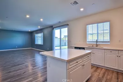 41037 Chambord Drive, Lake Elsinore, CA 92532 - Photo 18