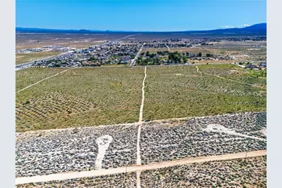 1 E Avenue V-12, Pearblossom, CA 93553 - Photo 14