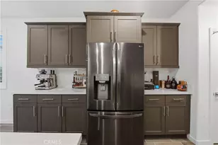 16281 Castello Ln, Fontana, CA 92336 - Photo 18