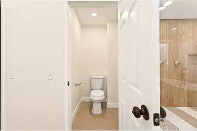 1070 S Road Runner, Anaheim, CA 92807 - Photo 34