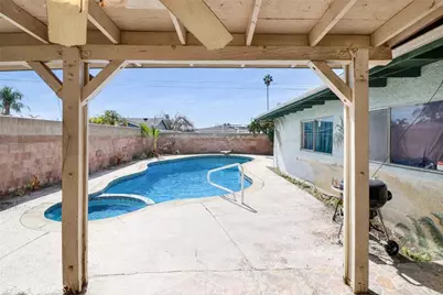 27263 11th, Highland, CA 92346 - Photo 34