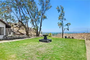 17295 Ridge Canyon Dr, Riverside, CA 92506 - Photo 18