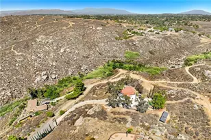 17295 Ridge Canyon Dr, Riverside, CA 92506 - Photo 52