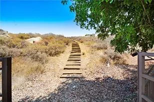 17295 Ridge Canyon Dr, Riverside, CA 92506 - Photo 40