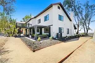 17295 Ridge Canyon Dr, Riverside, CA 92506 - Photo 8