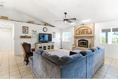 7330 Smoke Tree, Phelan, CA 92371 - Photo 18