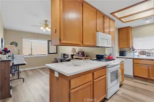 13032 Rainwood Ct, Victorville, CA 92395 - Photo 12