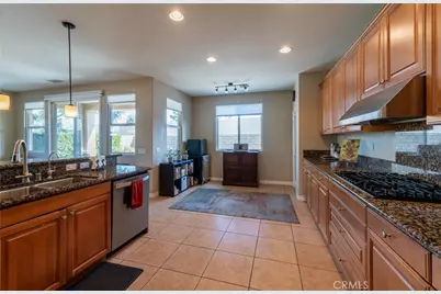 240 Paseo Vista Cir, Palm Desert, CA 92260 - Photo 18