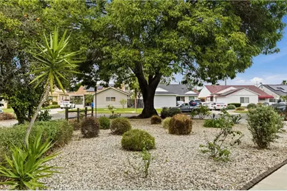 14734 Marlin, Van Nuys, CA 91405 - Photo 4