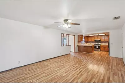 13954 Cronese Road, Apple Valley, CA 92307 - Photo 8