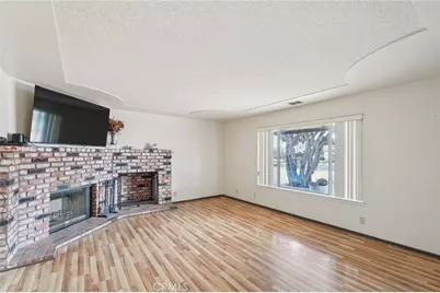 13954 Cronese Road, Apple Valley, CA 92307 - Photo 6